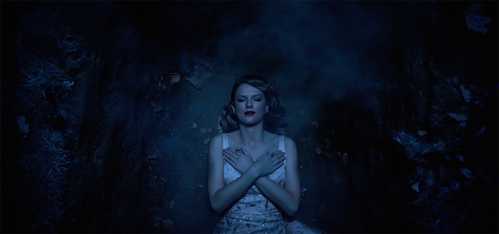 Decoding Taylor Swift S Look What You Made Me Do Video E Online